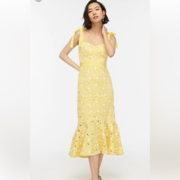 J. Crew Dresses & Skirts - J Crew Yellow Eyelet Sleeveless Ribbon Tie Flounce Hem Dress Sz 2